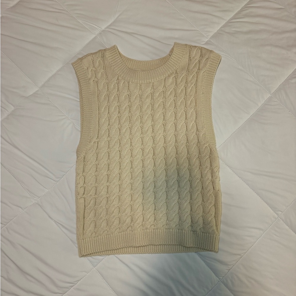 Abercrombie & Fitch Cream Cable Knit Sweater Vest